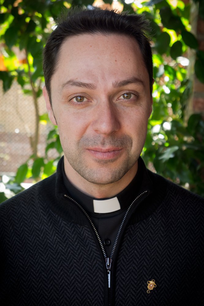 Francisco J. Varela Figueroa, Vicario Parroquial